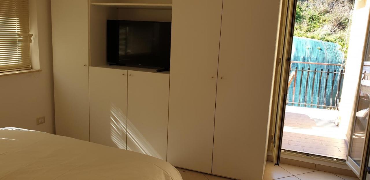 Iriss Bed & Breakfast Taormina Exterior photo